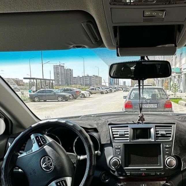 Купить Накидка на панельToyota