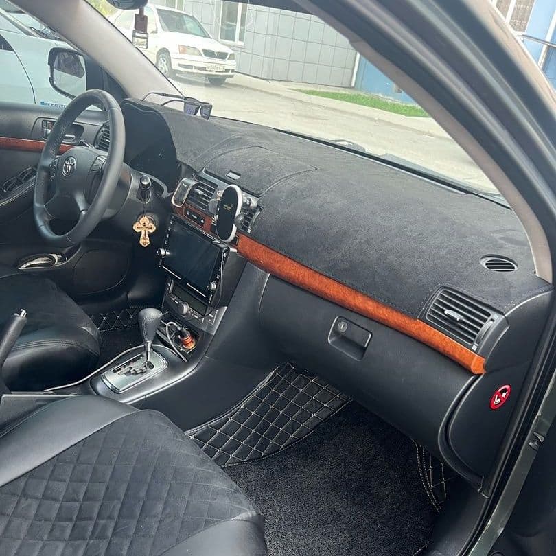 Купить Накидка на панельToyota