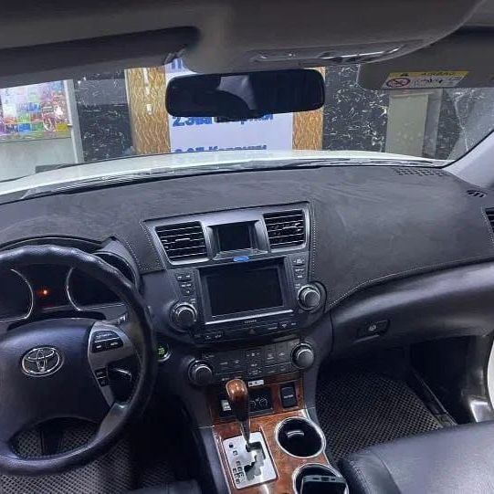 Купить Накидка на панельToyota