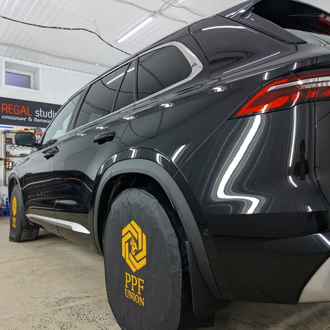 Купить Полная оклейка Geely Monjaro антигравийной пленкой