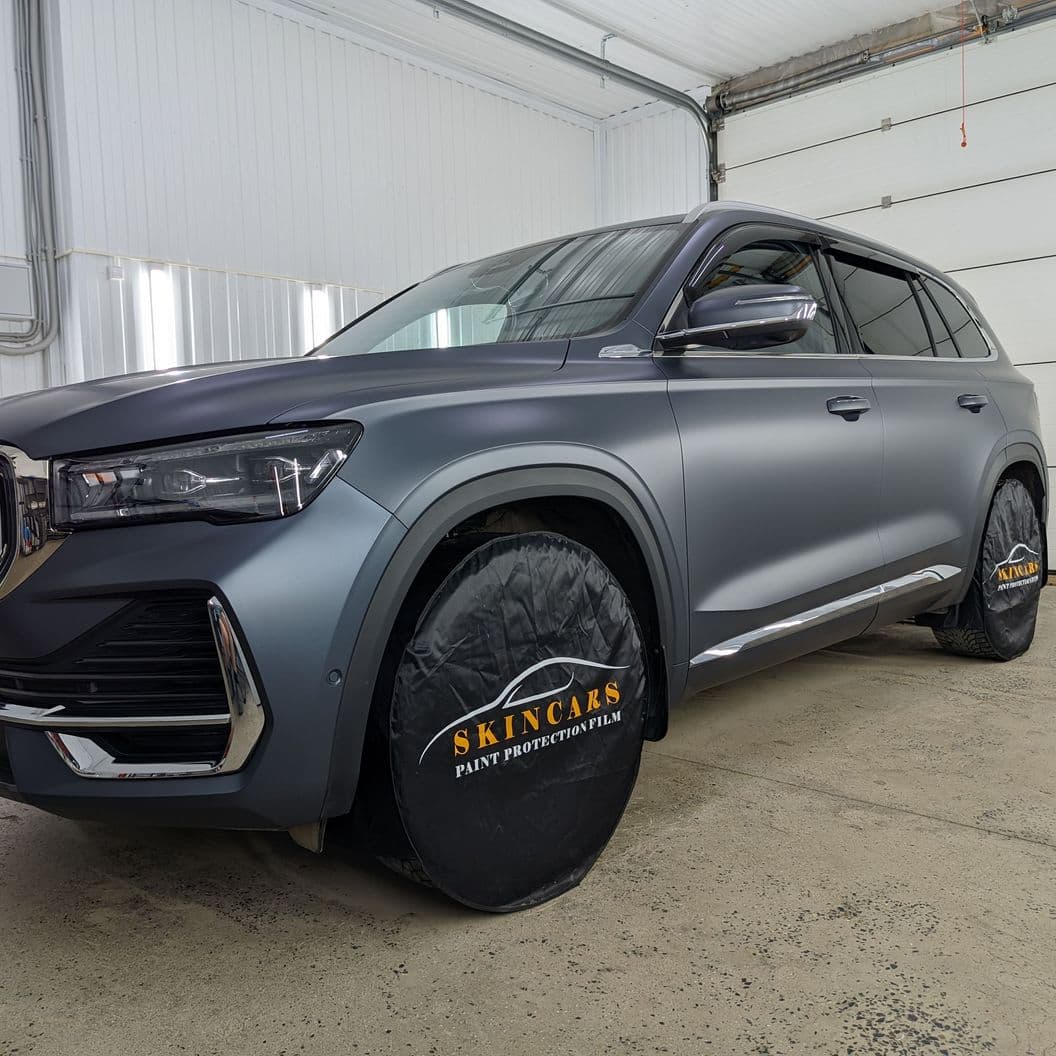 Купить Оклейка Geely Monjaro матовым полиуретаном