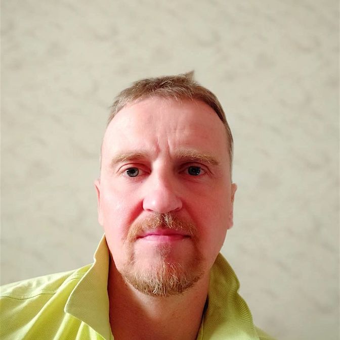 ОБО МНЕ