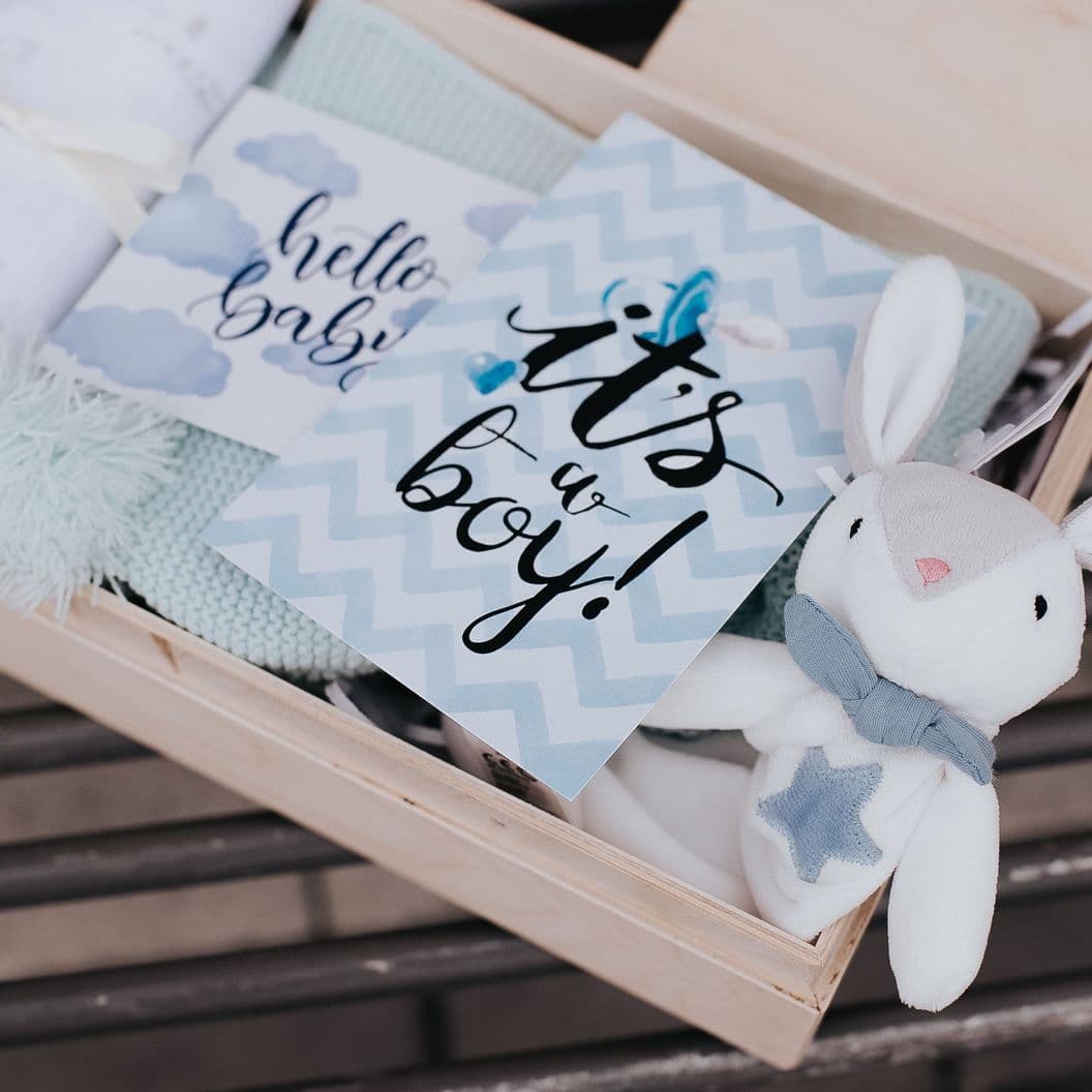 Купить Подарочный бокс на выписку с наполнением MAXI