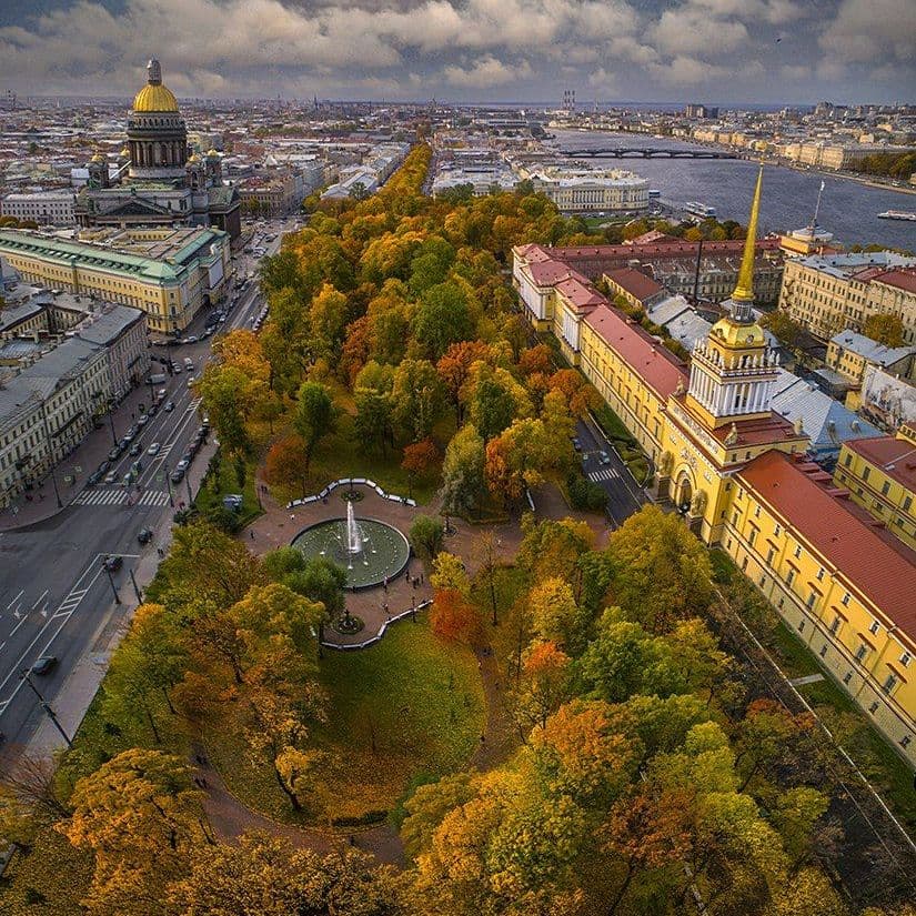 Купить Обзорная экскурсия по Санкт-Петербургу