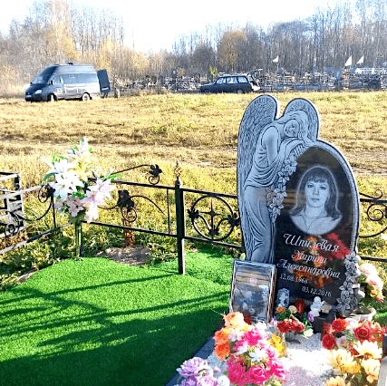 Гранитные памятники, памятник на могилу, надгробия, мемориальные комплексы, изготовление памятников, установить и заказать памятник на могилу Руза Руз