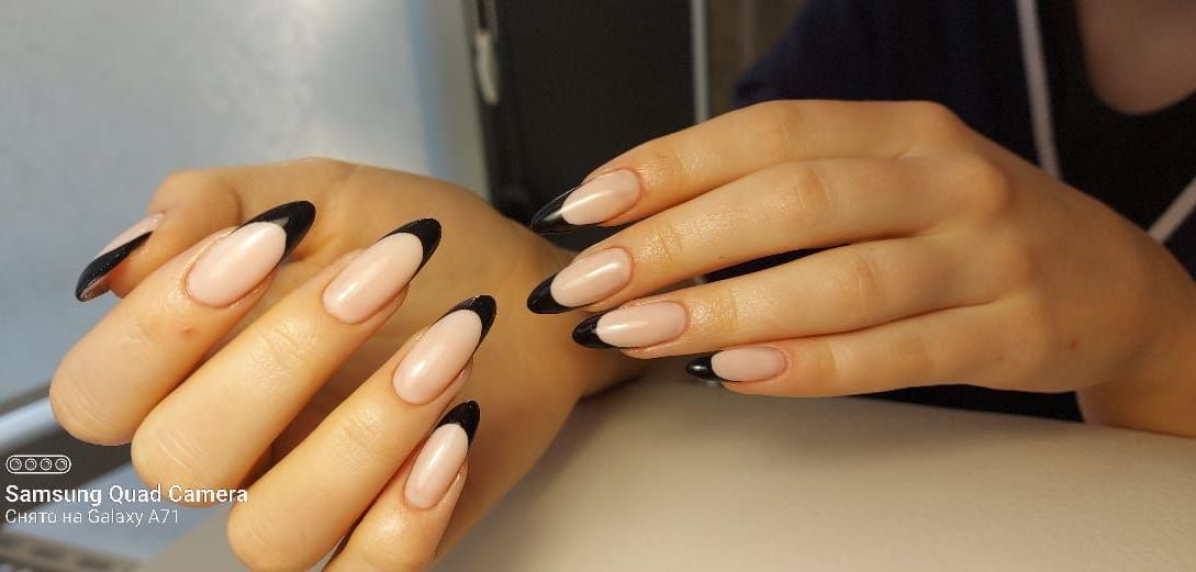 Маникюр в Екб Nino Beauty Studio..