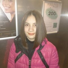 Ребенок очень долго просил укоротить волосы..все никак не решалась..всетаки 11 лет растили...и тут решились..ребенку на радость и не без выгоды для се