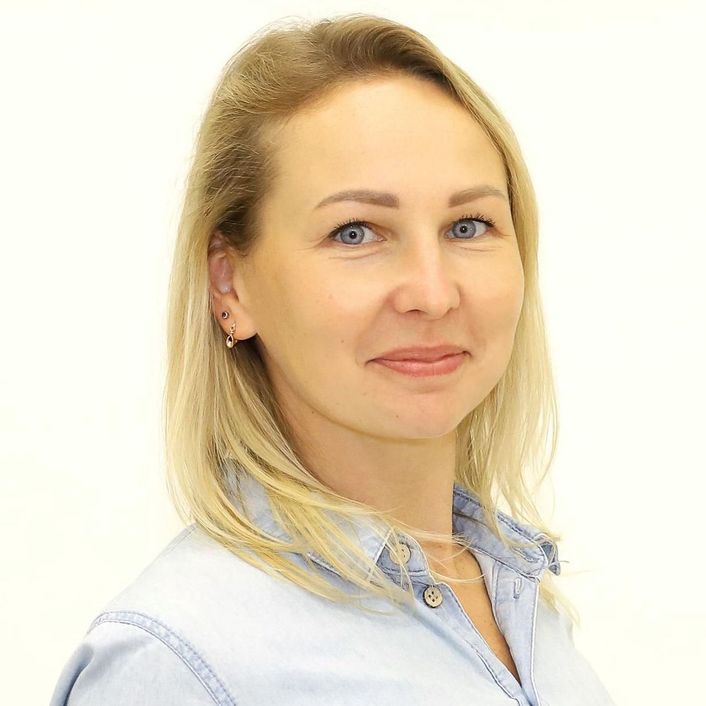 Елена Е. Администратор, управляющая