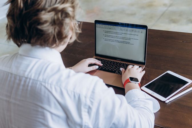 Съёмка визуального контента для преподавателя английского языка