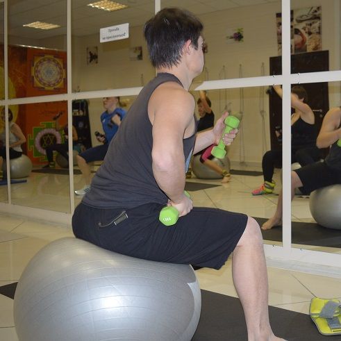 Купить Pilates Mat и Pilates FitBall - направления MindBody
