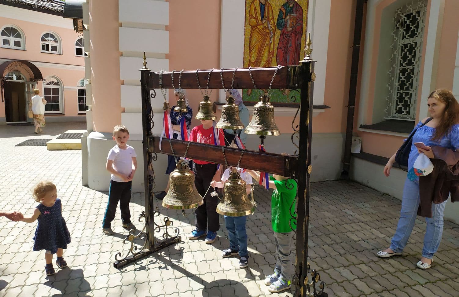 Реалистичные звонницы