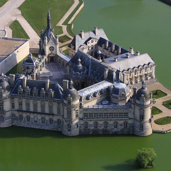 Купить Экскурсия в замок Шантий 