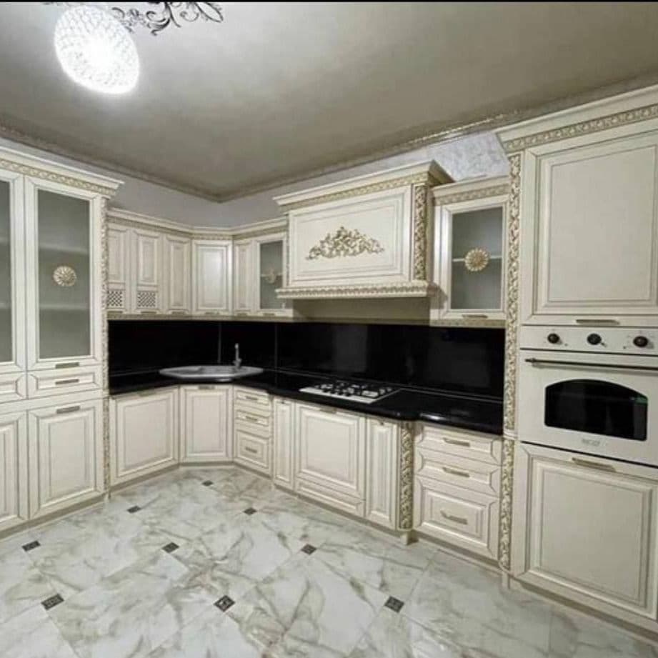 Купить стол лапка версачи