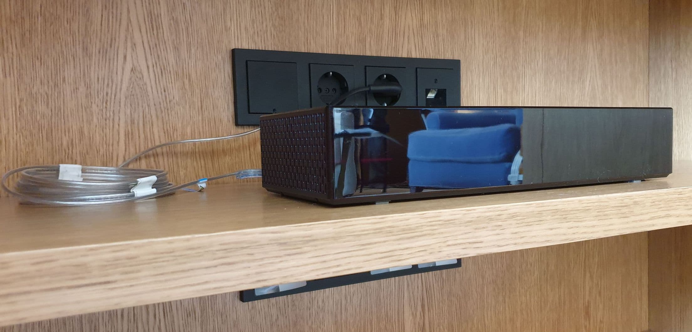 Блок One Connect телевизора Samsung The Frame