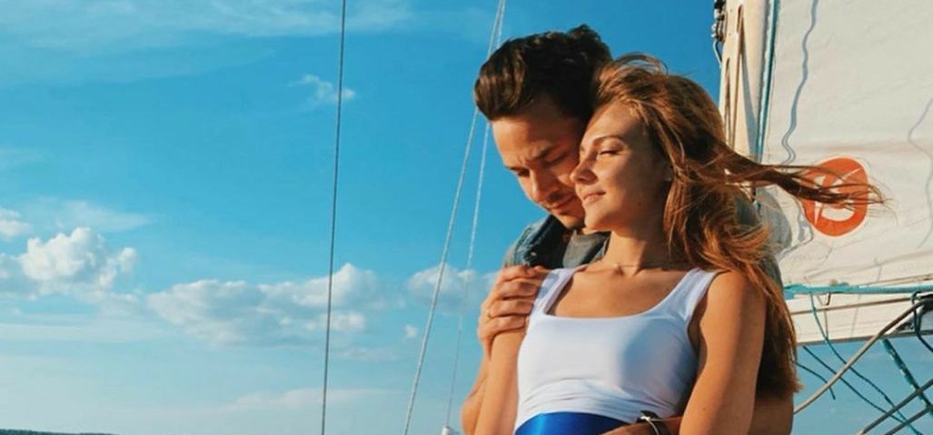 Фотосессия на яхте юлия в Перми под парусом