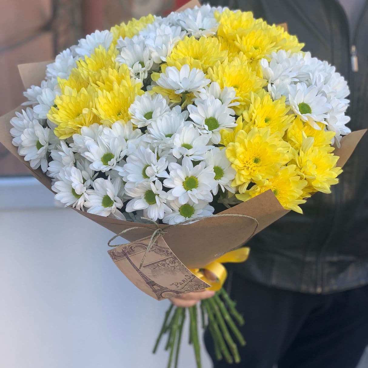 Букеты с хризантемами в Батайске от «Ростов Букет»