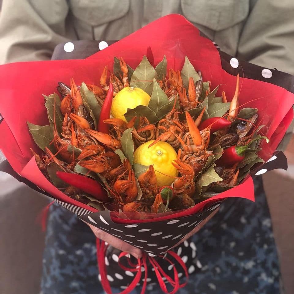 Купить мужской подарок с доставкой по Батайску