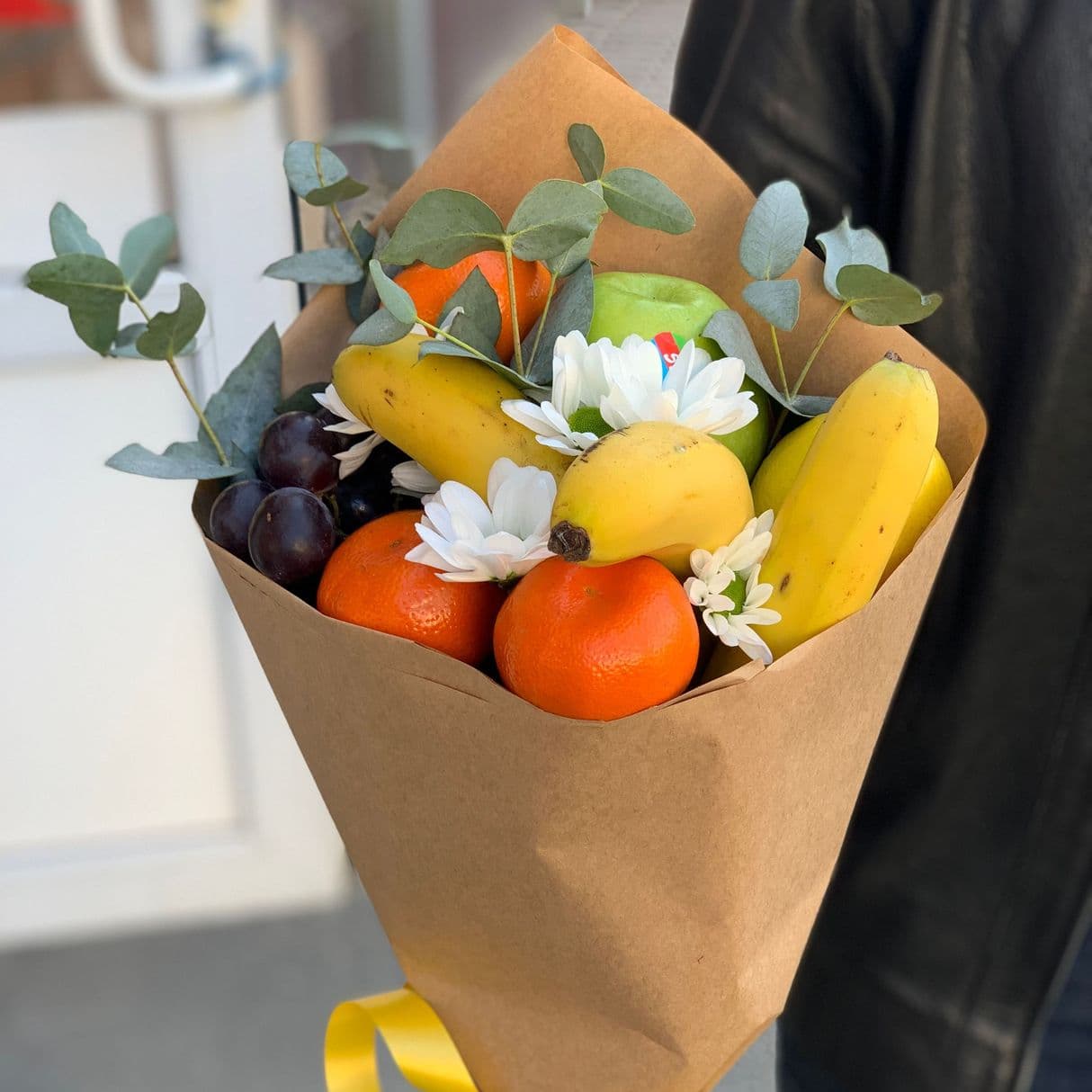 Букеты с фруктами купить в Батайске. Фруктовые букеты