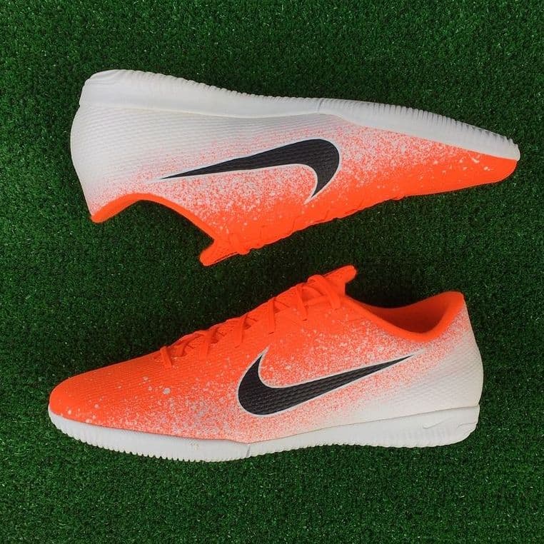 Купить NIKE VAPORX XII ACADEMY IC 
AH7383 801 SR