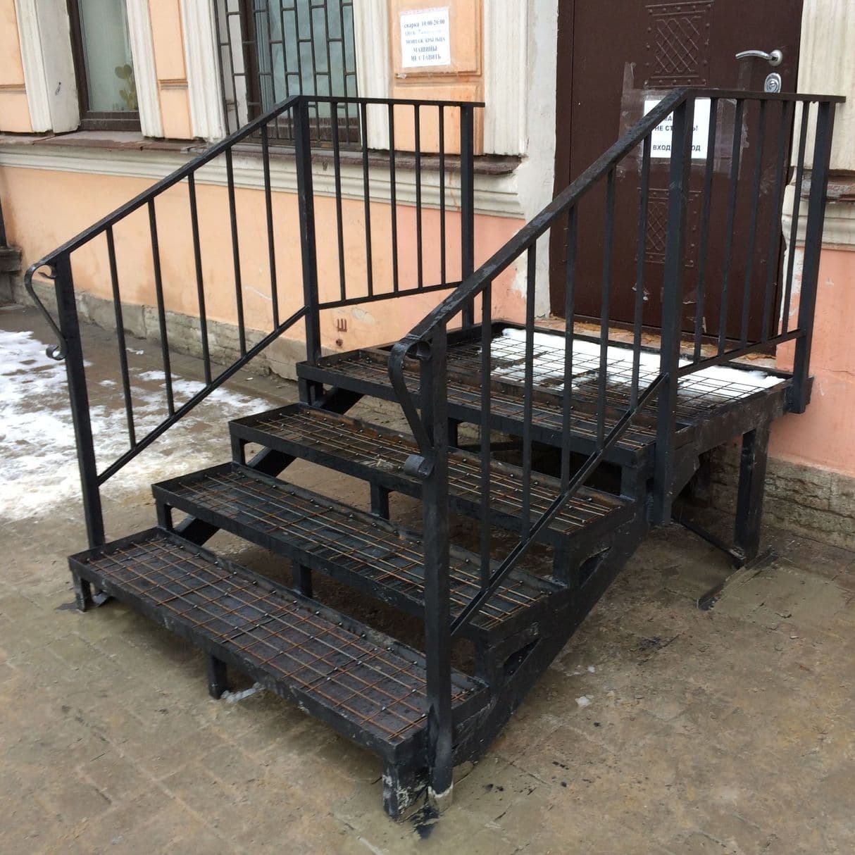 Лестница для входа