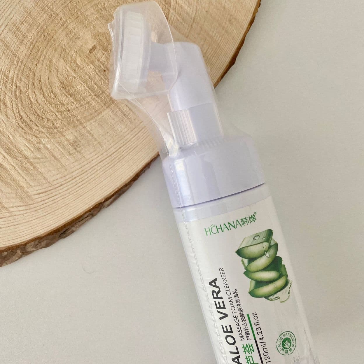 Купить Массажная мусс-пенка для умывания, с щеточкой, ALOE VERA 120мл