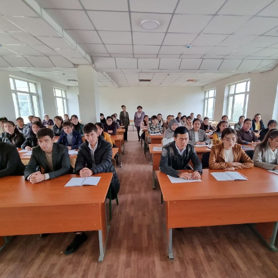 Купить Преподаватели Шахрисабзского государственного педагогического института познакомились с методикой  преподавания русского языка