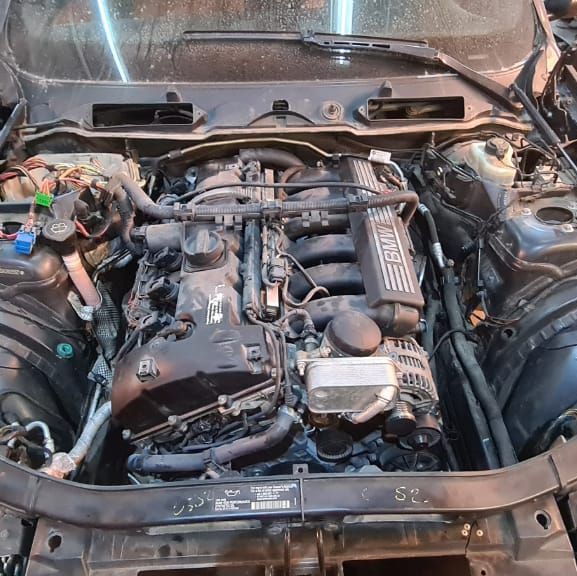 Купить BMW E90