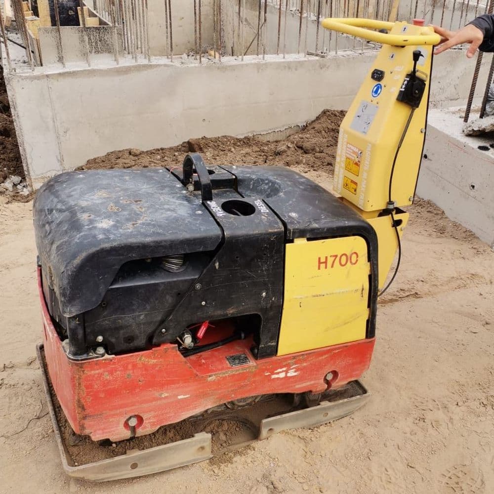 Аренда виброплиты Dynapac LH700