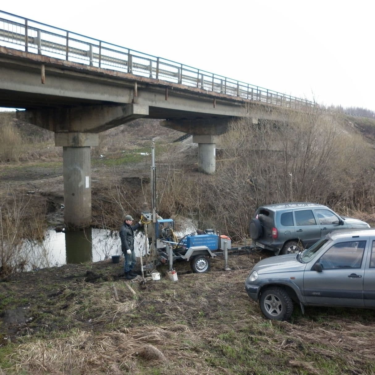 мост через реку
