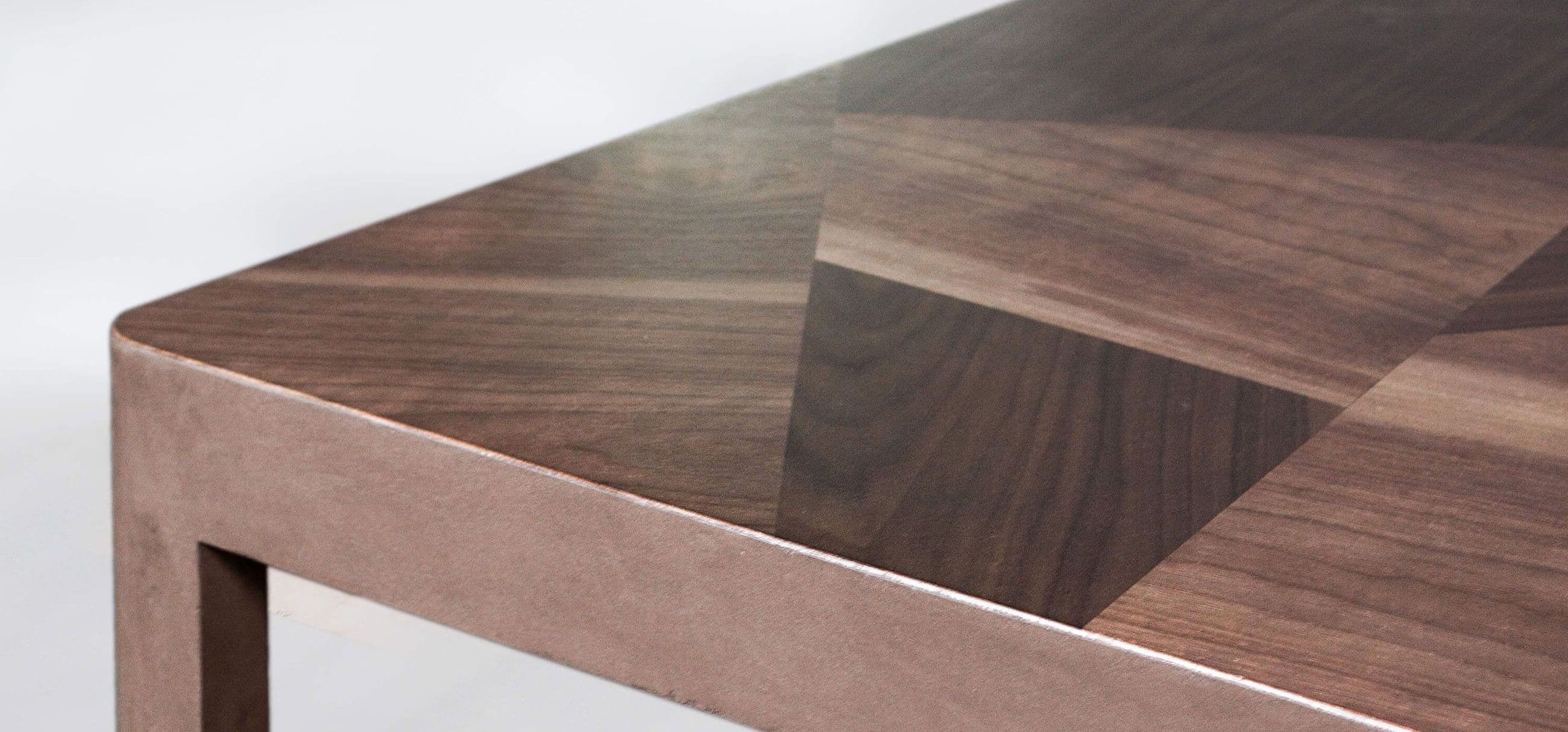Фото покрытия стола Monolit Art Wood