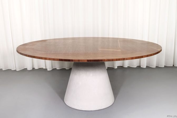 Стол Round