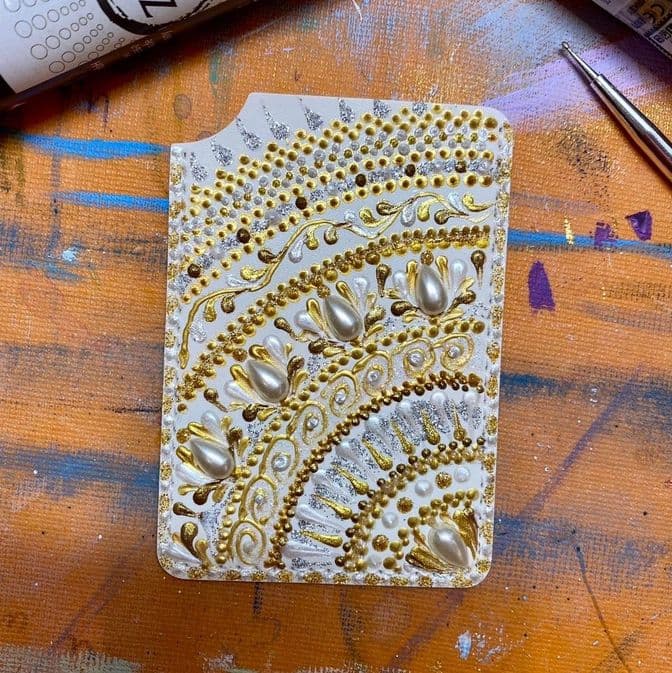 Чехлы для смартфонов, карт, наушников, паспортов.