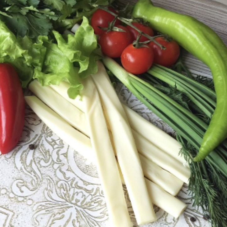 Купить Молокосодержащий продукт с заменителем молочного жира, произведенный по технологии сыра "Чечил особый" балычок 120гр.м. д. ж. 45% р. ж. не боле