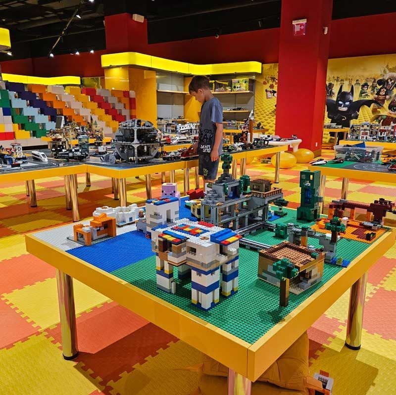 Купить 8. Historic Kid's Mall