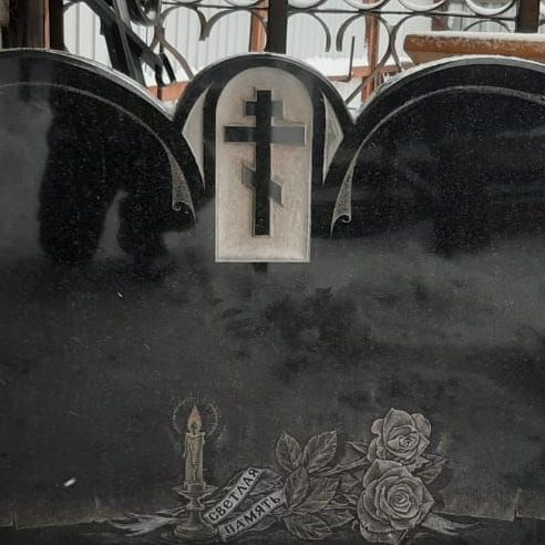 gravirovka-vuzlovoy-pamiatnik-granit_2