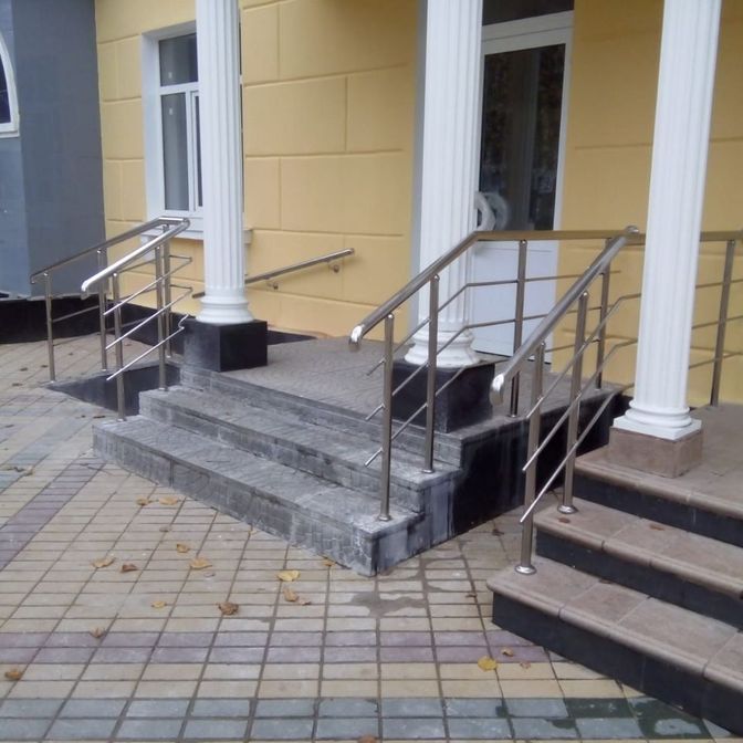Галерея