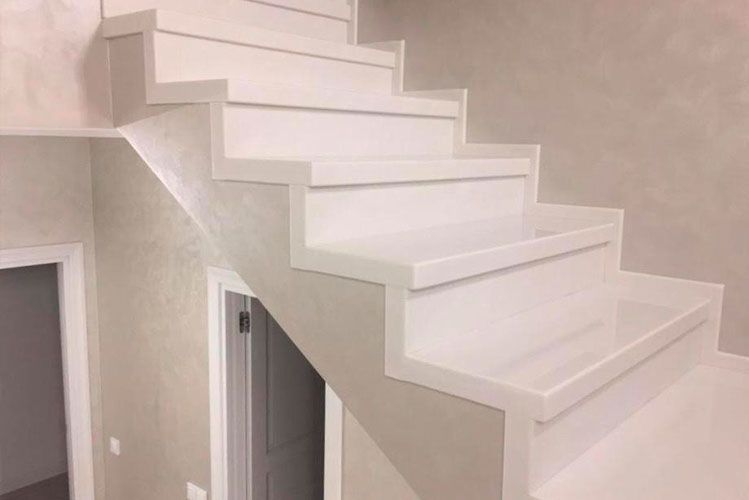 Лестница из искусственного камня