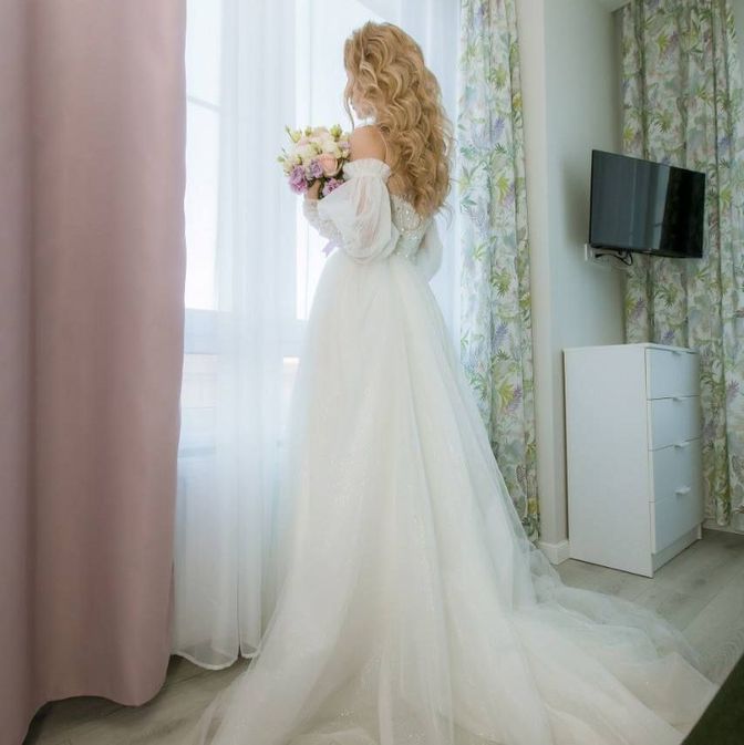 Bridal preparations and photo session in our apartments YellowPin