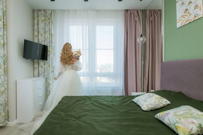 Bridal preparations and photo session in our apartments YellowPin