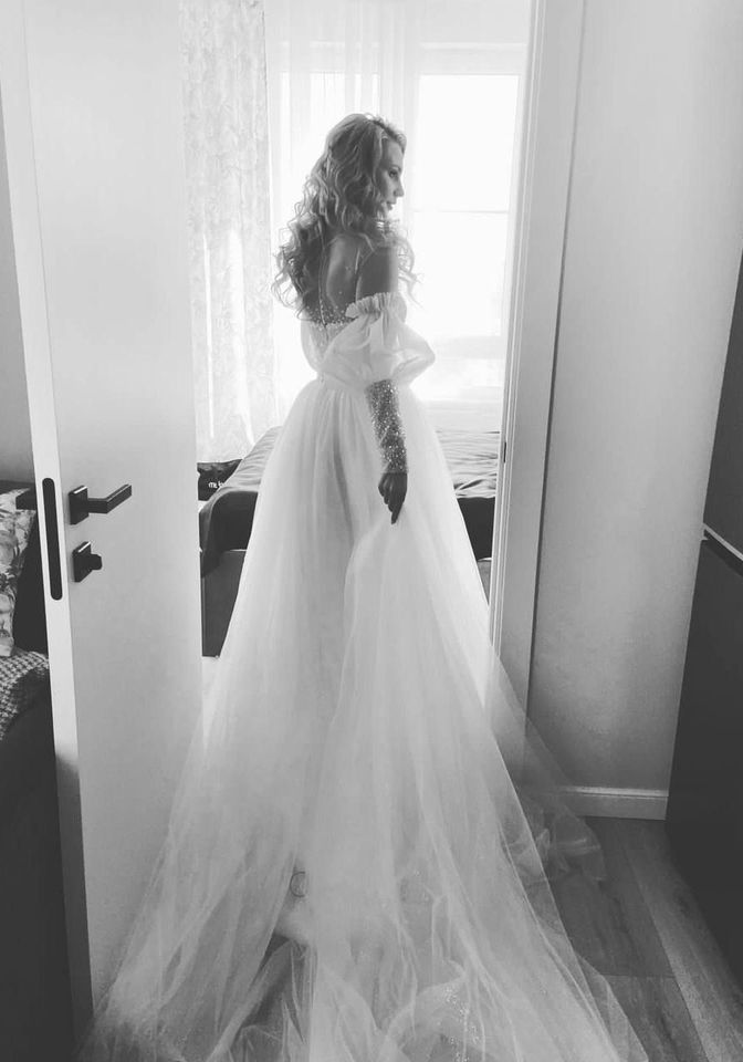 Bridal preparations and photo session in our apartments YellowPin