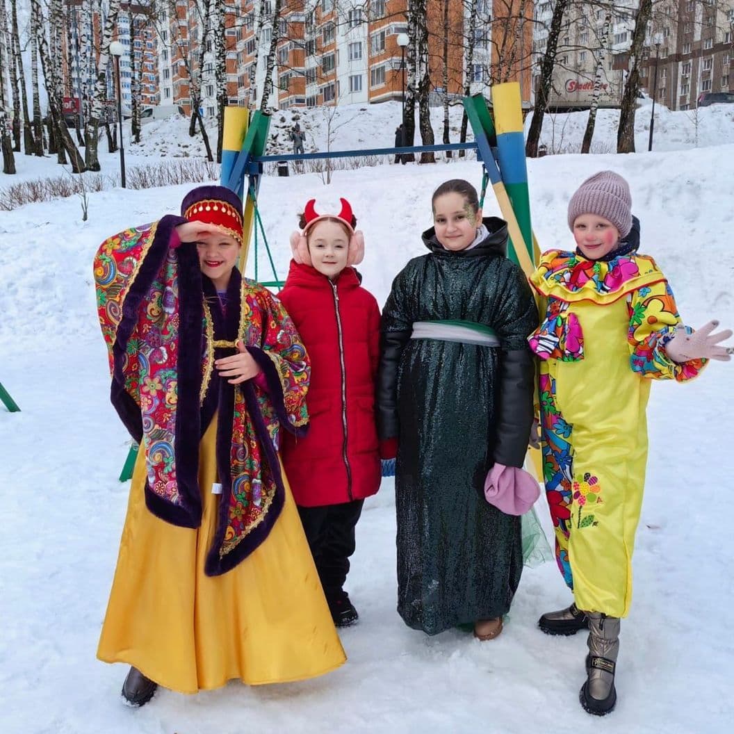 Купить МАССОВЫЕ ГОРОДСКИЕ МЕРОПРИЯТИЯ