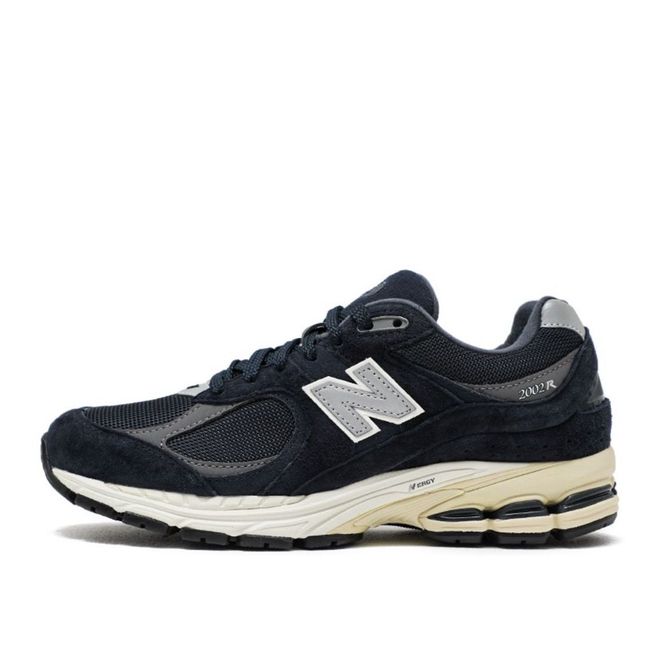 New Balance NB 2002R