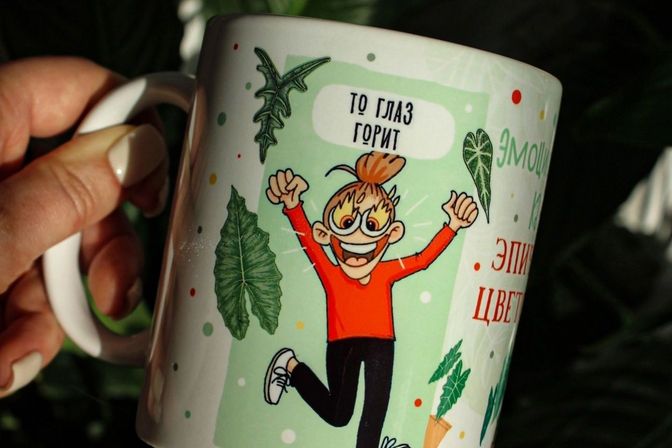 Цветочные кружки и бокалы