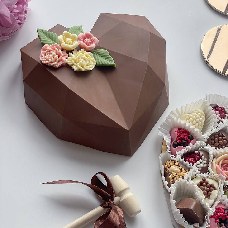 Купить Курс "ХОЧУ ДЕЛАТЬ САМОЕ КРАСИВОЕ" (Сложные техники работы с шоколадом)