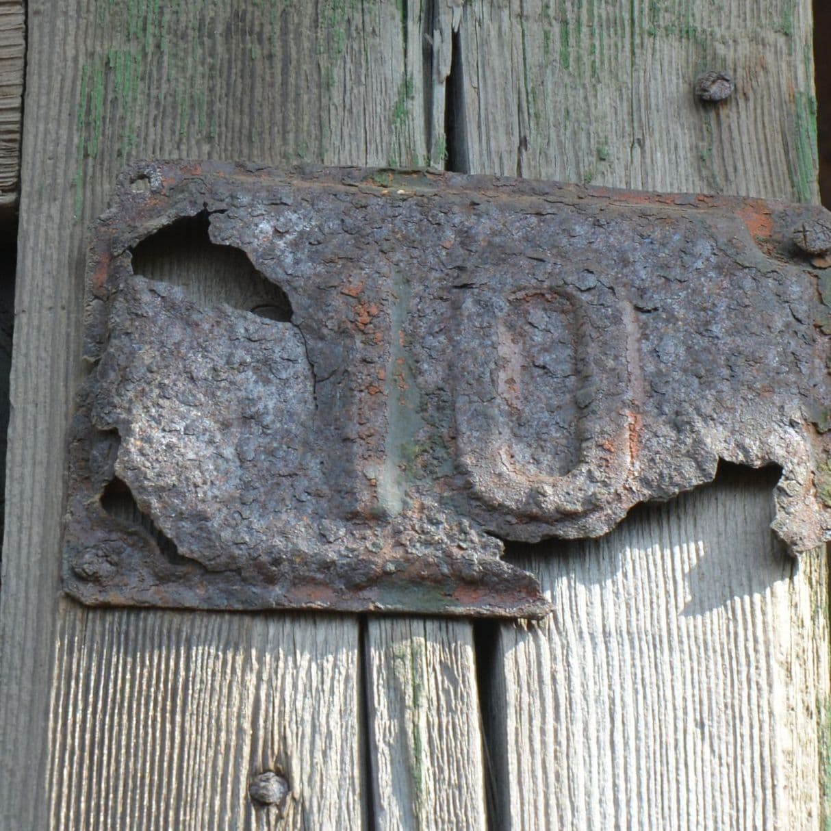 10