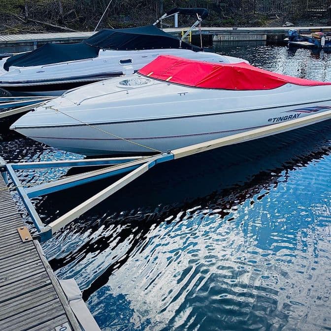 Наш катер Stingray 190CS