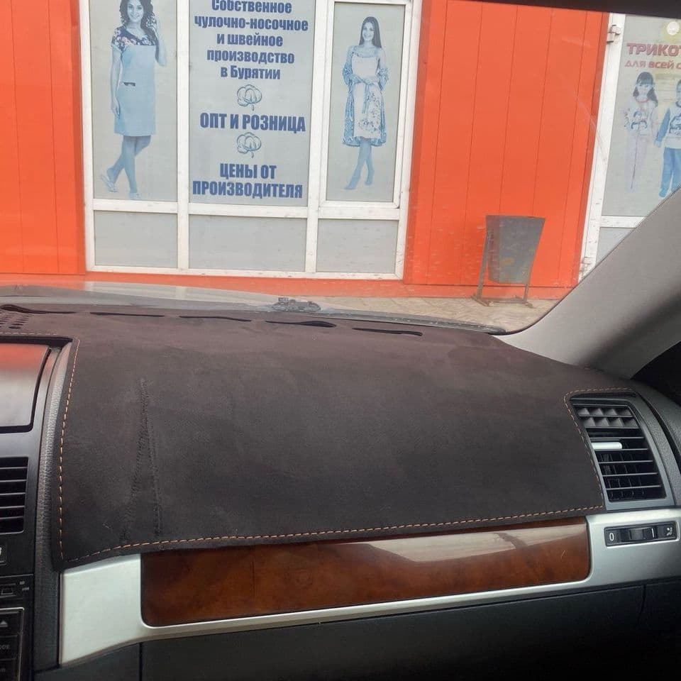 Купить Накидка на панельVolkswagen Touareg2002 - 2010г