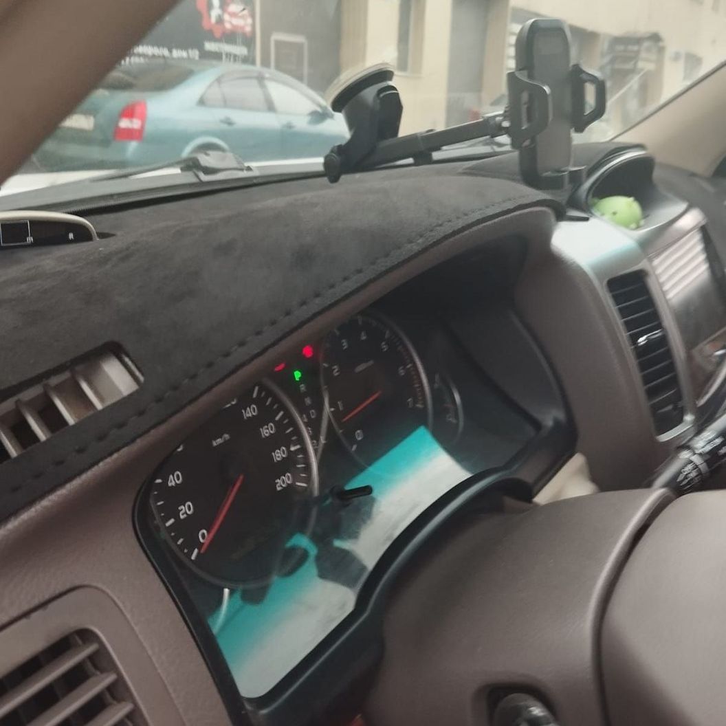 Купить Накидка на панельToyota Prado 120 с кренометром2002 - 2007г