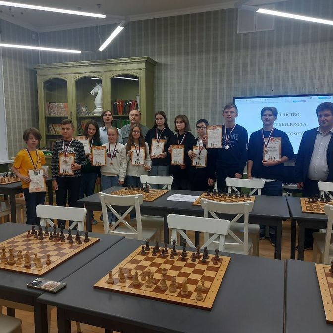 Фотографии с молодёжного чемпионата по решению 2024 года