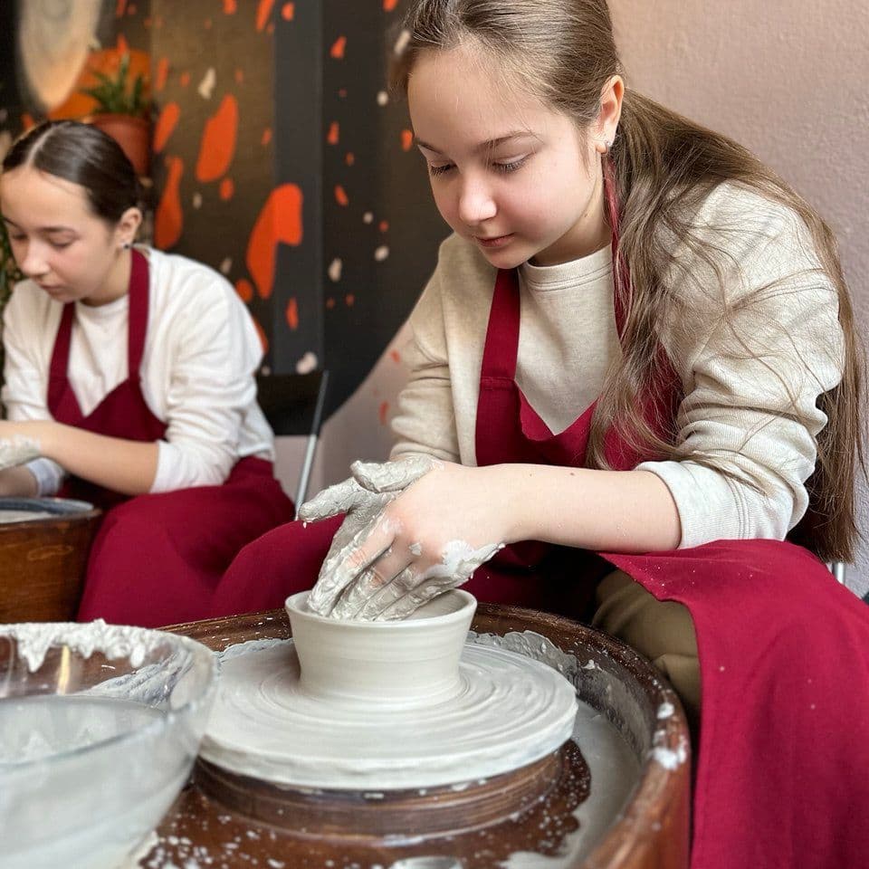 Купить Что выбрать? Гончарный круг или лепку вручную..